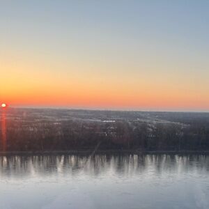 Meet your Posher, Cynthia